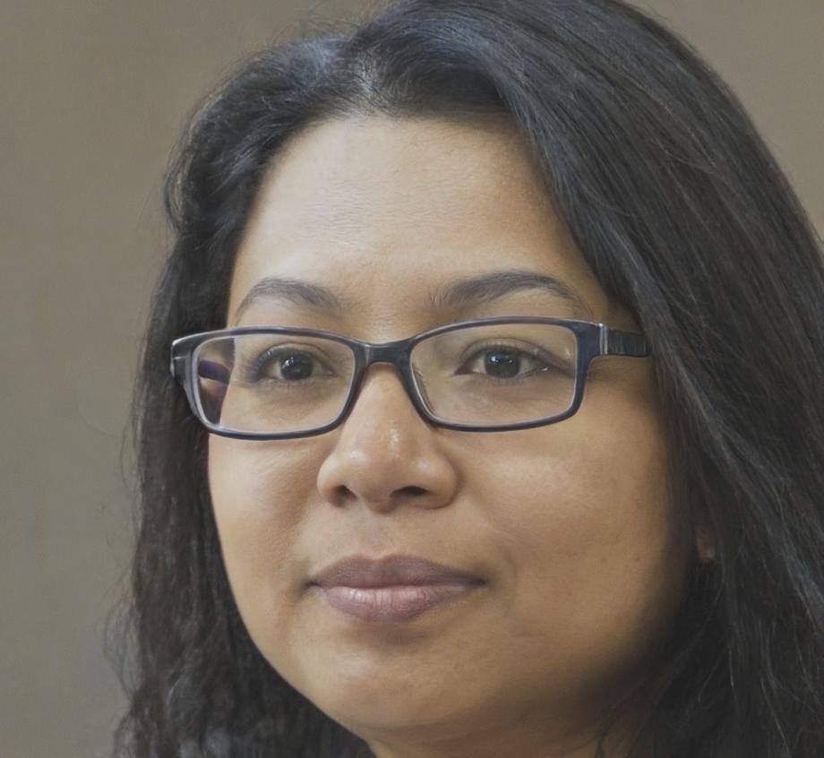 Dr. Maria Weber, Finanzanalystin
